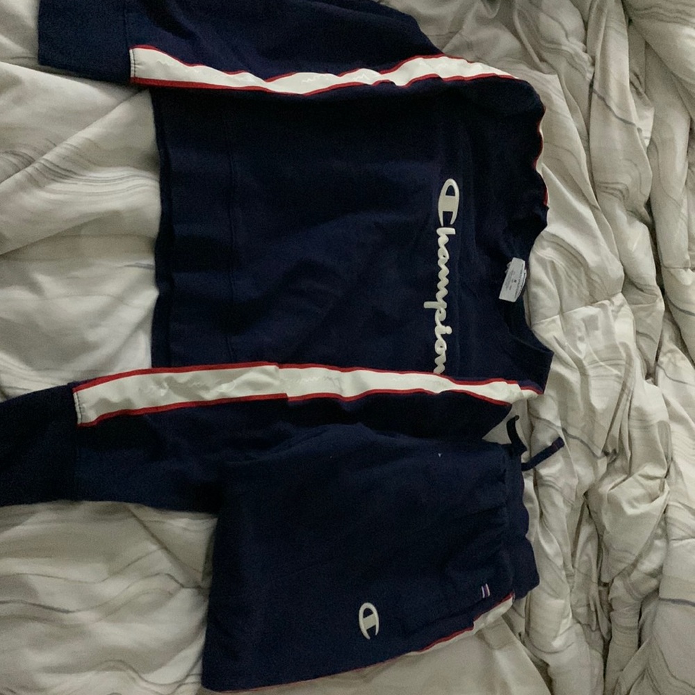 Cute and comfortable it doesn’t fit me anymore also it’s a matching set